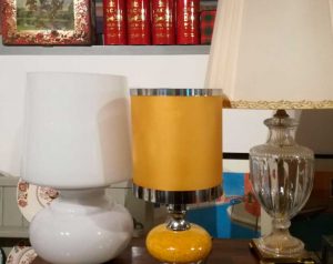 matriarca-lampade-vintage-antiche-gialla-vetro